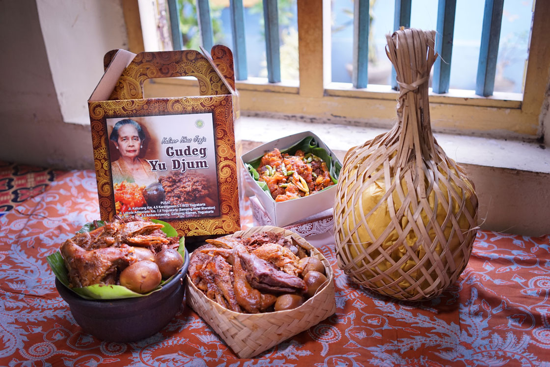 Gudeg Yu Djum